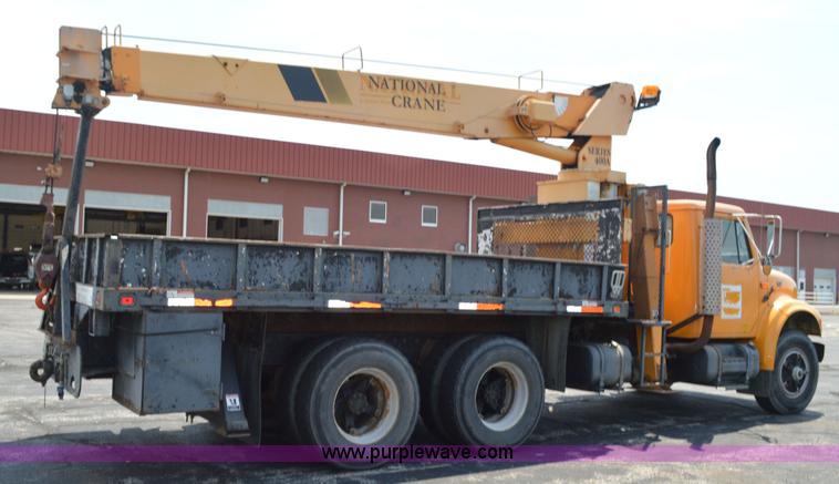 image for item BK9706 1995 International 4900 crane truck