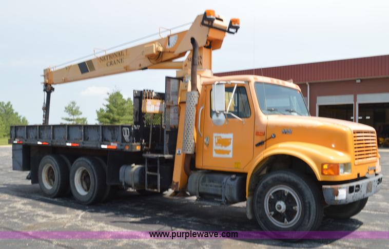 image for item BK9706 1995 International 4900 crane truck