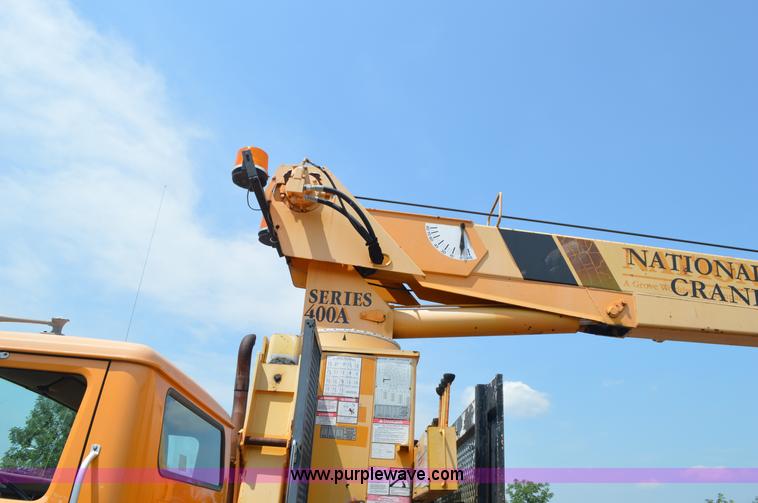 image for item BK9706 1995 International 4900 crane truck