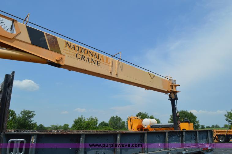 image for item BK9706 1995 International 4900 crane truck