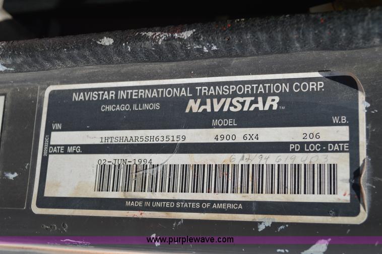 image for item BK9706 1995 International 4900 crane truck