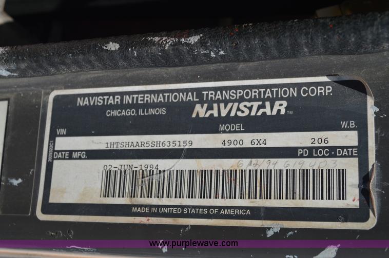 image for item BK9706 1995 International 4900 crane truck