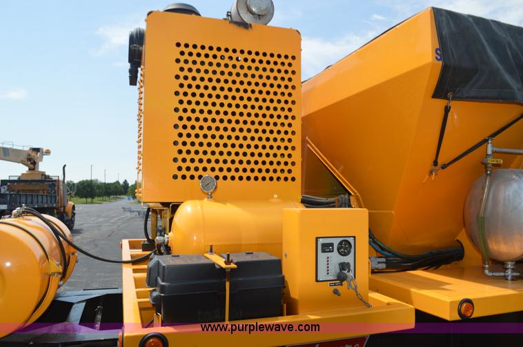 image for item BK9710 2010 Zimmerman ZM405 concrete mixer