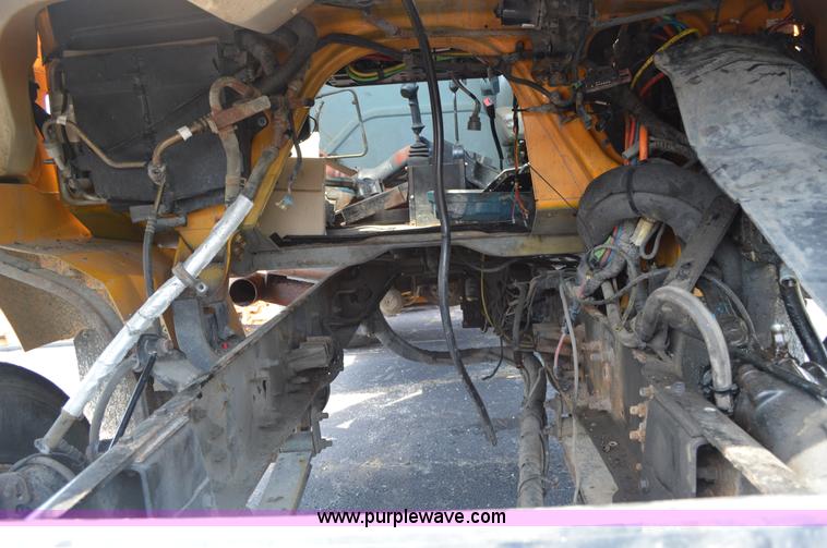 image for item BK9712 2006 International 7400 dump truck