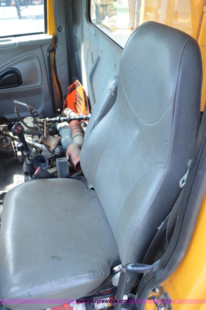 image for item BK9712 2006 International 7400 dump truck