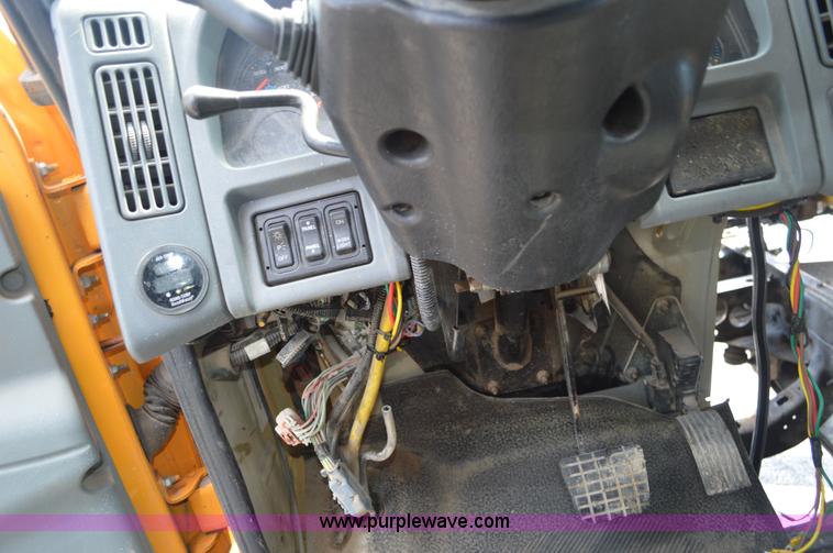 image for item BK9712 2006 International 7400 dump truck