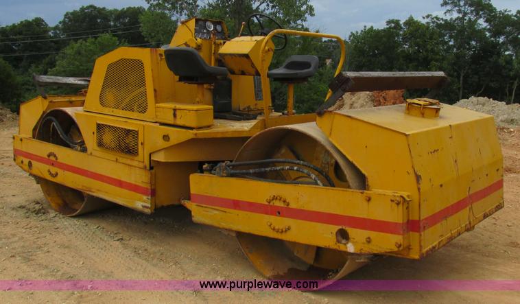 image for item BS9117 Rex  SP-1000 double drum vibratory compactor