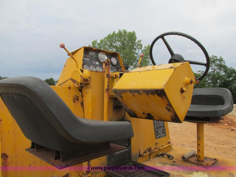 image for item BS9117 Rex  SP-1000 double drum vibratory compactor