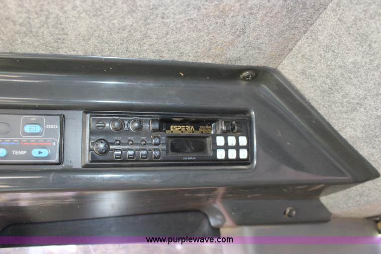 image for item F7987 2005 Komatsu GD675 motor grader