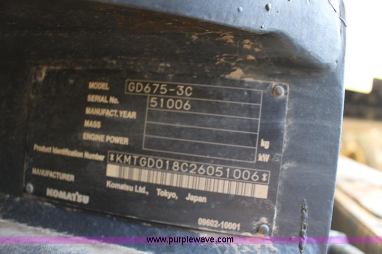 image for item F7987 2005 Komatsu GD675 motor grader