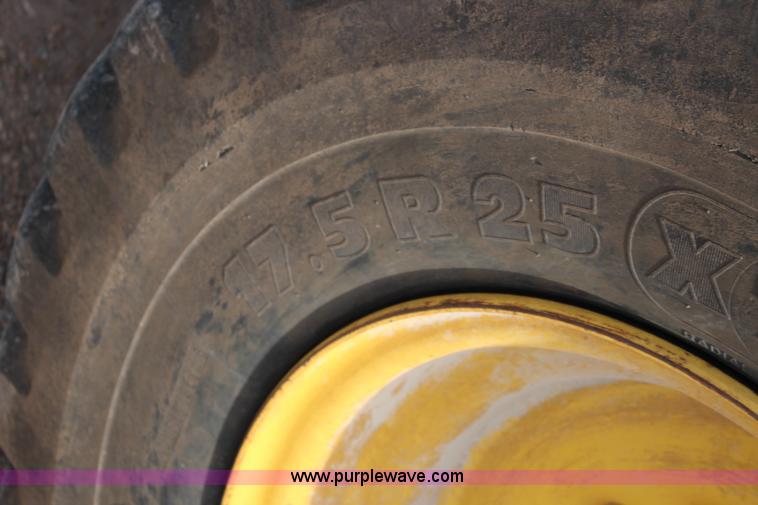 image for item F7987 2005 Komatsu GD675 motor grader