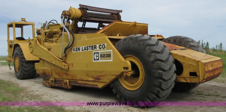image for item H4149 1972 Caterpillar 623B elevating scraper