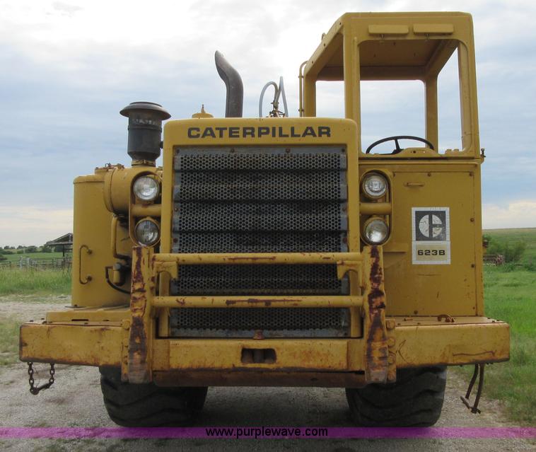 image for item H4149 1972 Caterpillar 623B elevating scraper