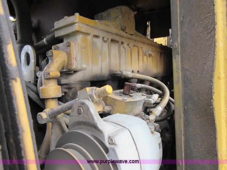 image for item H4149 1972 Caterpillar 623B elevating scraper