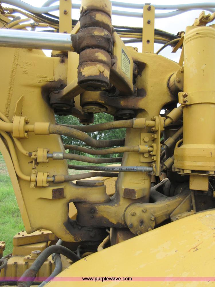 image for item H4149 1972 Caterpillar 623B elevating scraper