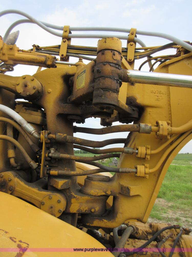 image for item H4149 1972 Caterpillar 623B elevating scraper