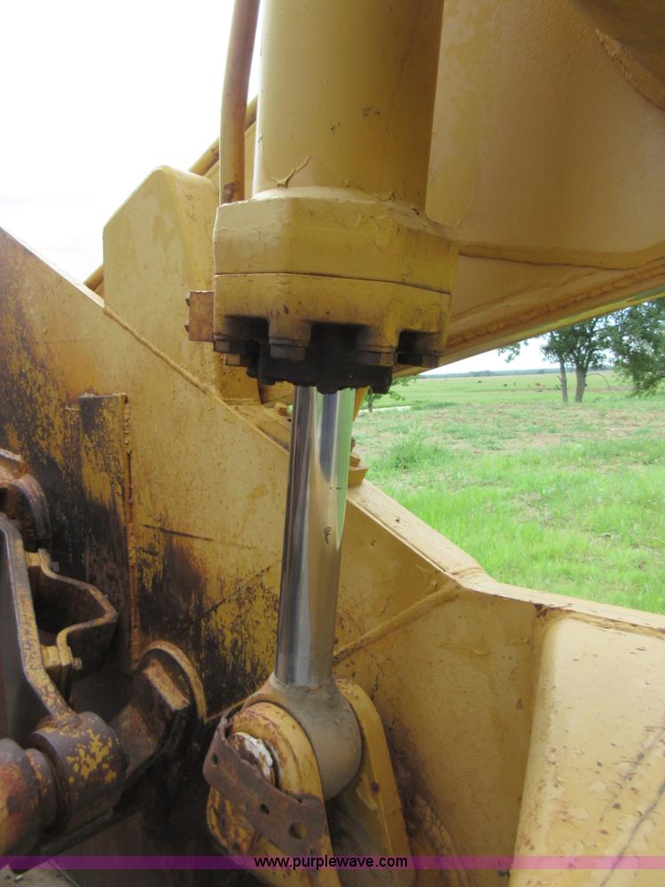 image for item H4149 1972 Caterpillar 623B elevating scraper