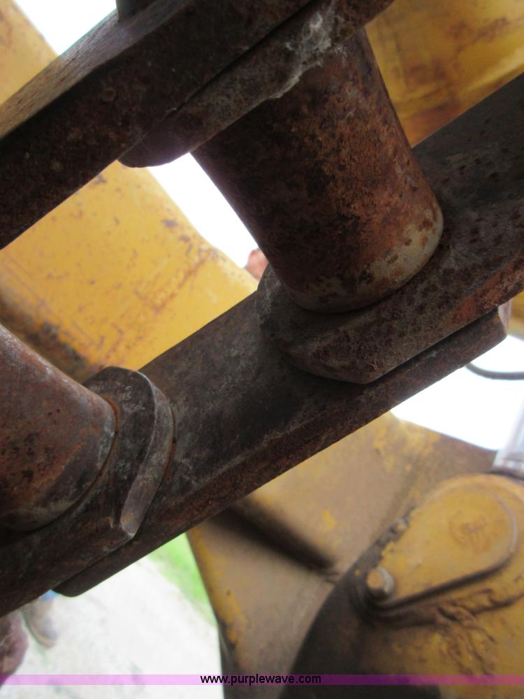 image for item H4149 1972 Caterpillar 623B elevating scraper