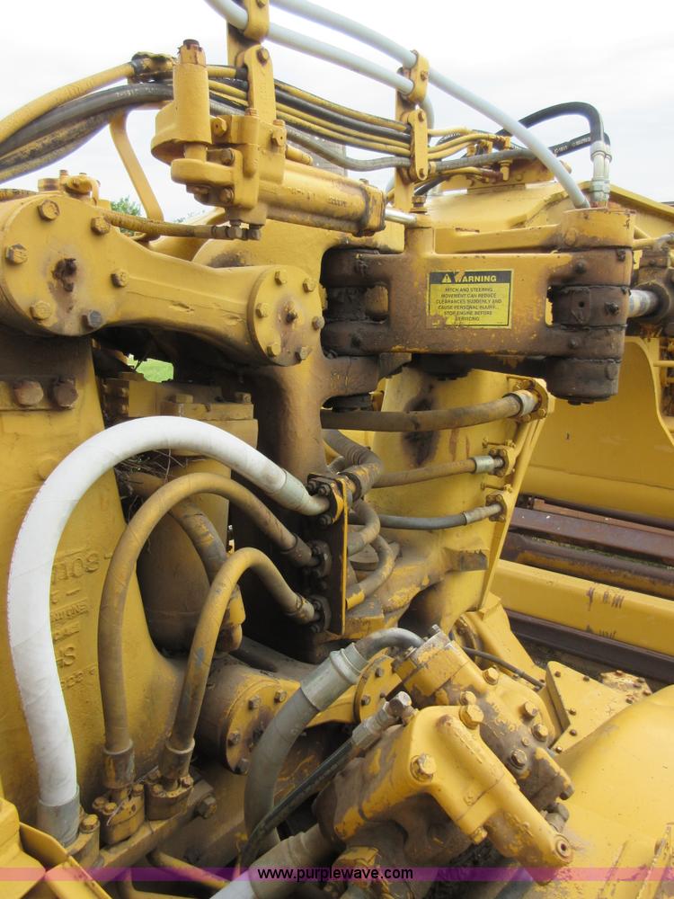 image for item H4149 1972 Caterpillar 623B elevating scraper