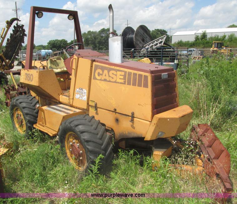 image for item H4539 1988 Case 760 trencher