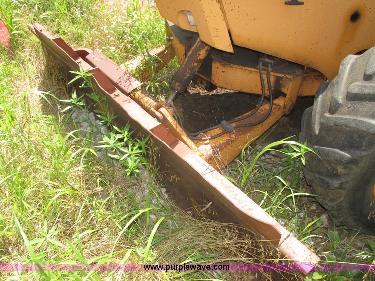 image for item H4539 1988 Case 760 trencher