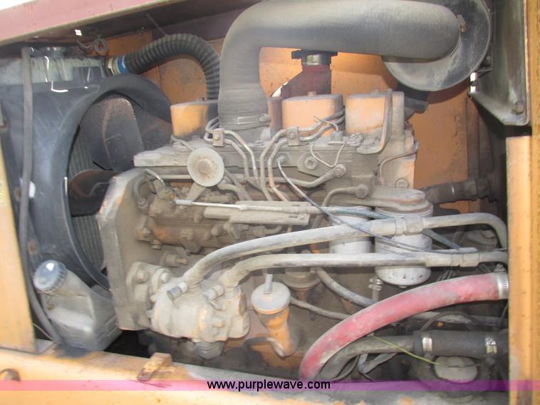 image for item H4539 1988 Case 760 trencher