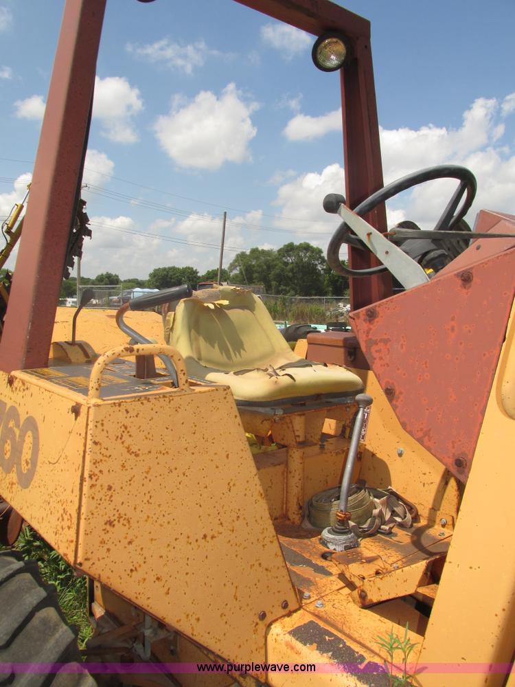 image for item H4539 1988 Case 760 trencher