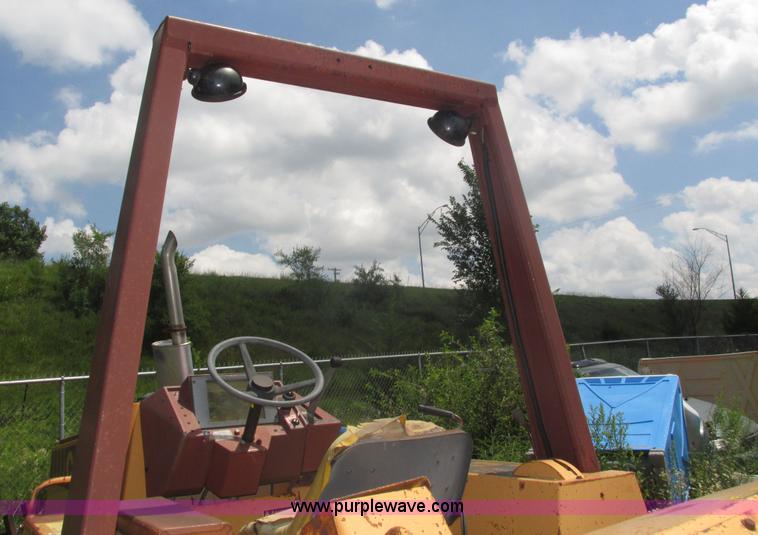 image for item H4539 1988 Case 760 trencher