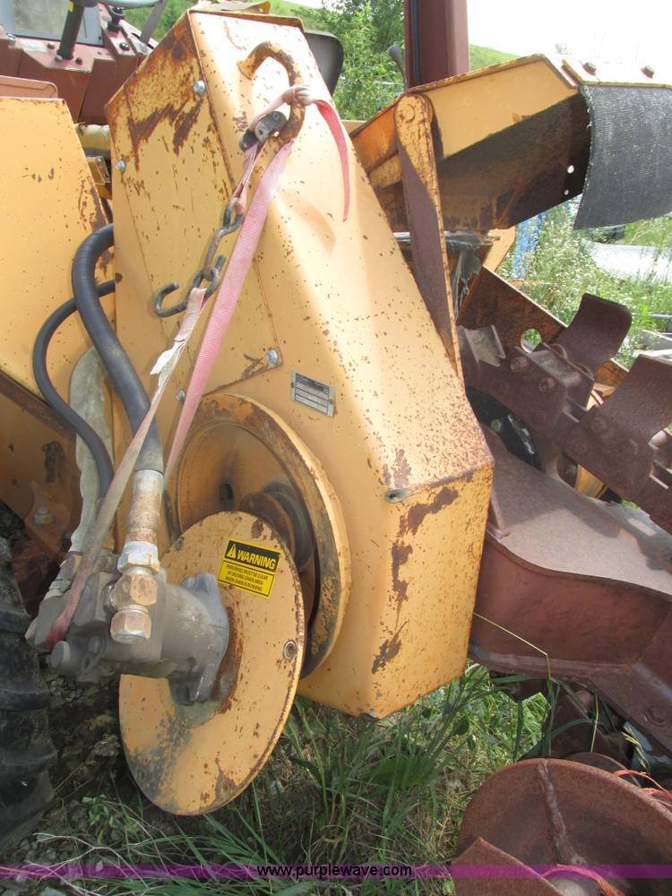 image for item H4539 1988 Case 760 trencher