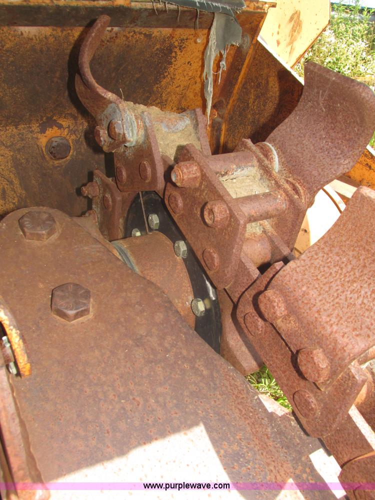 image for item H4539 1988 Case 760 trencher