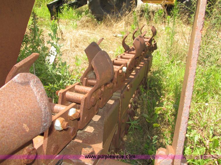 image for item H4539 1988 Case 760 trencher