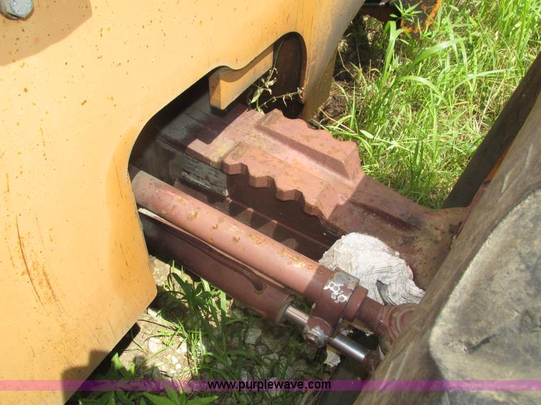 image for item H4539 1988 Case 760 trencher