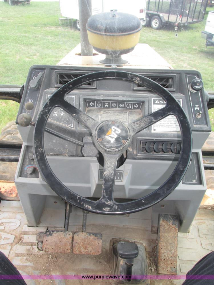image for item H4542 1994 Caterpillar 426B backhoe