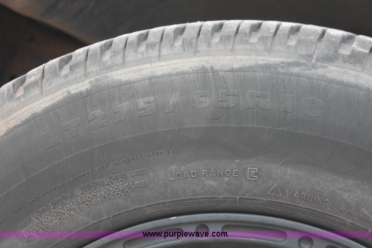 image for item H8146 2006 Ford F350 Super Duty XL Crew Cab pickup truck