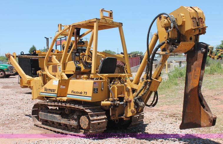 image for item H8195 1995 Vermeer Flex Track 75 cable plow