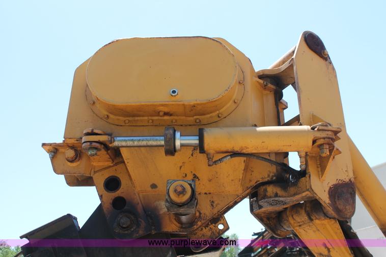 image for item H8195 1995 Vermeer Flex Track 75 cable plow