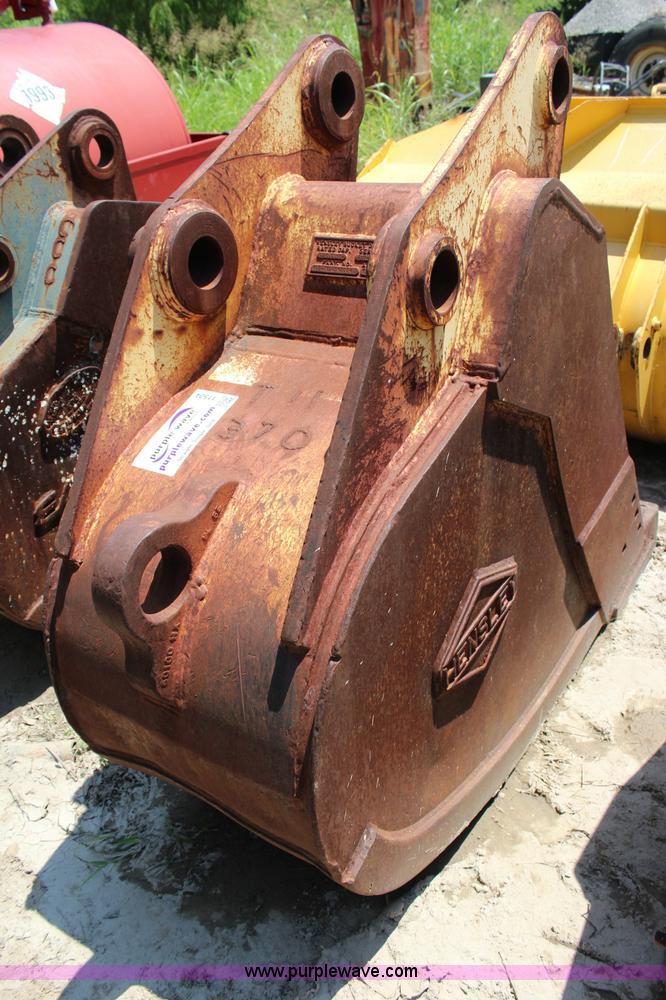 image for item I1504 Hensley bucket