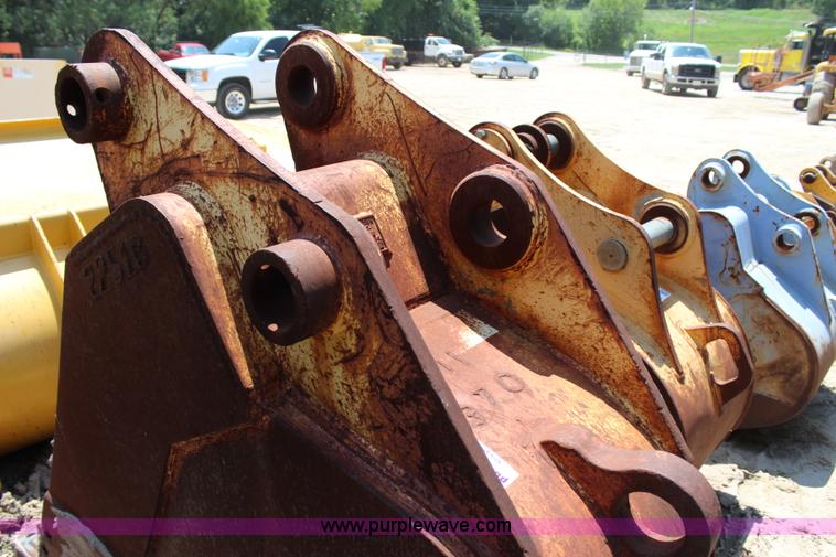 image for item I1504 Hensley bucket