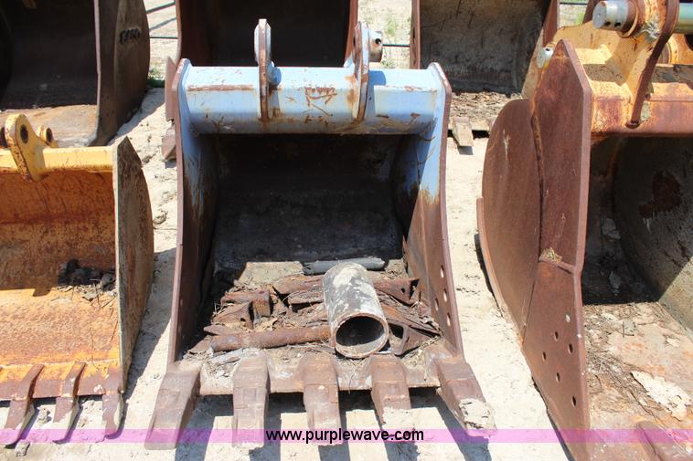 image for item I1506 Hensley excavator bucket