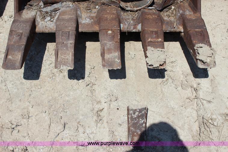 image for item I1506 Hensley excavator bucket