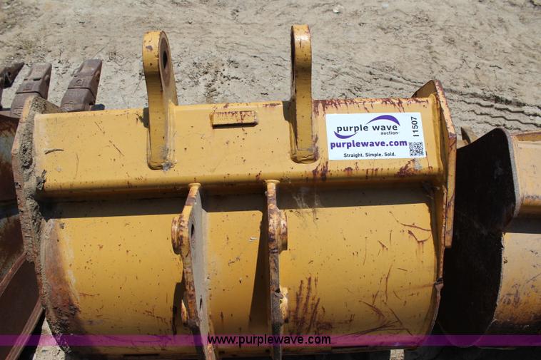 image for item I1507 Excavator bucket
