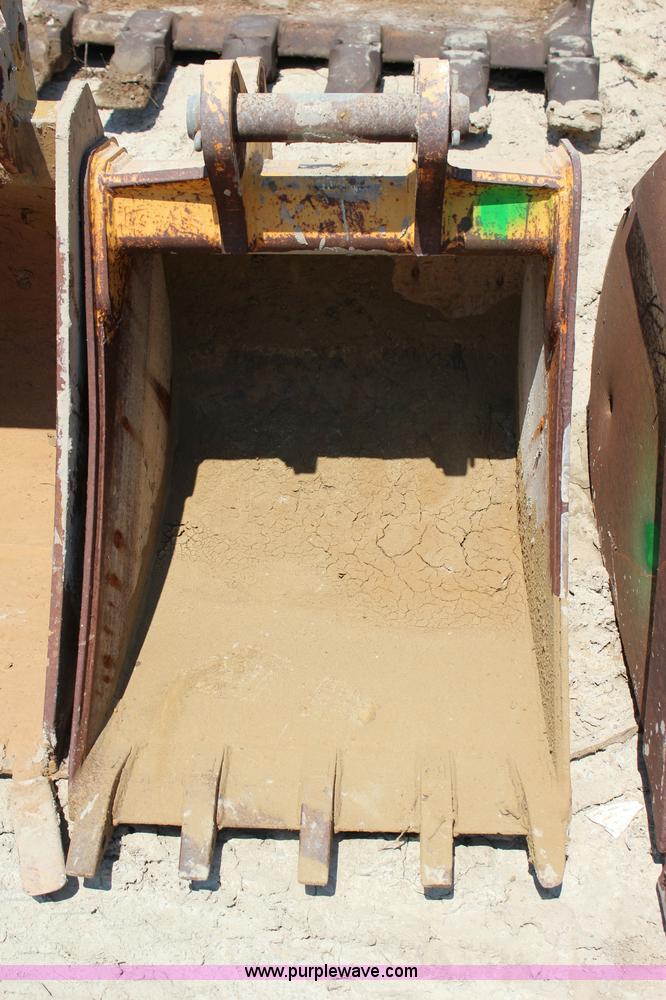 image for item I1508 John Deere AT92015 backhoe bucket