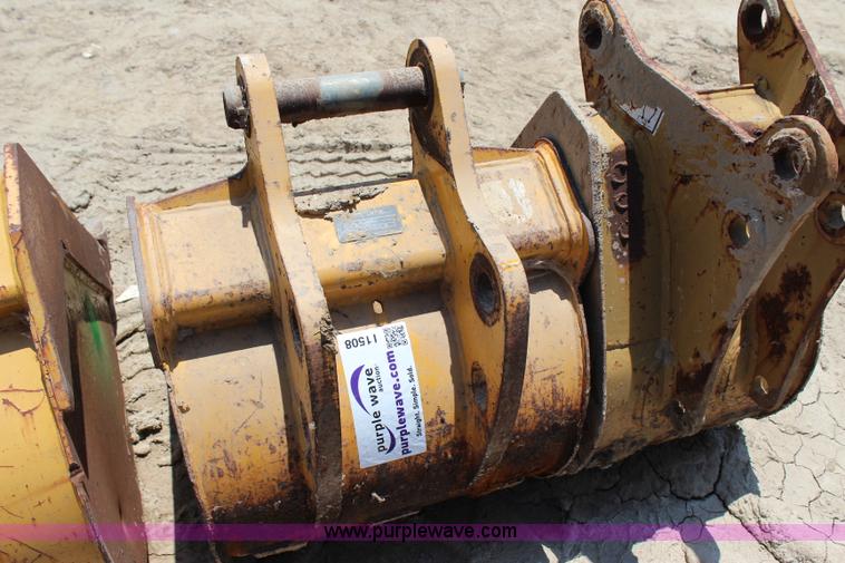 image for item I1508 John Deere AT92015 backhoe bucket