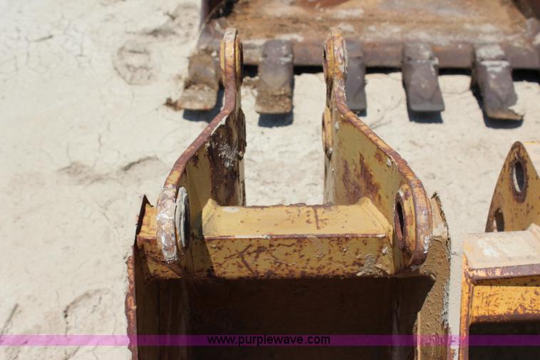 image for item I1509 Case 580 backhoe bucket