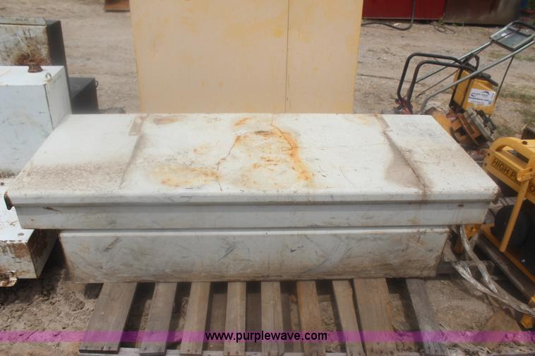 image for item I1519 Just-Rite storage locker