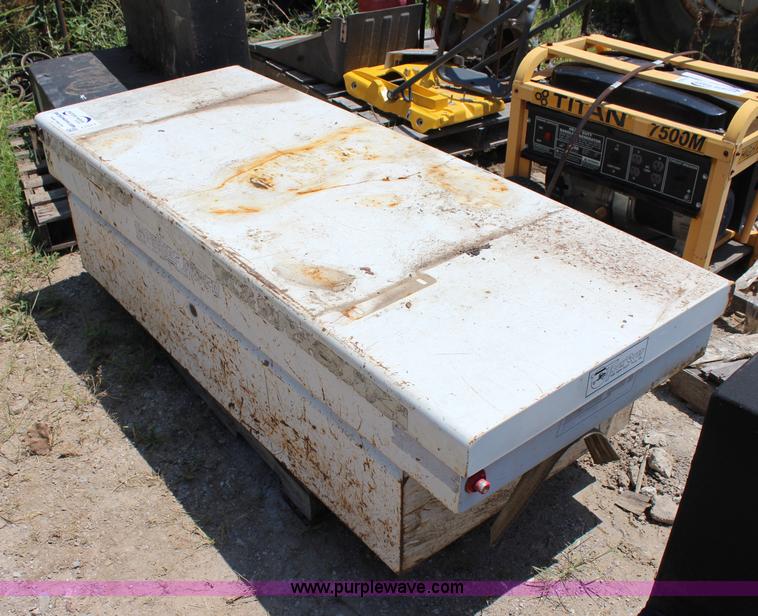 image for item I1519 Just-Rite storage locker