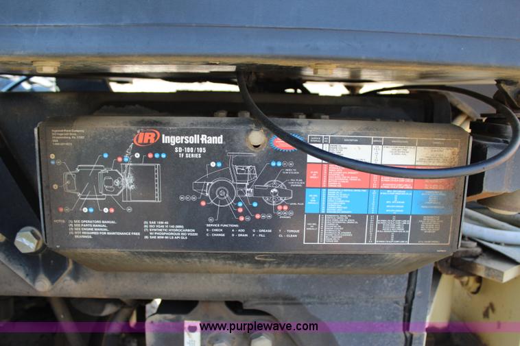 image for item I1521 Ingersoll Rand 30105DXTF smooth drum vibratory roller