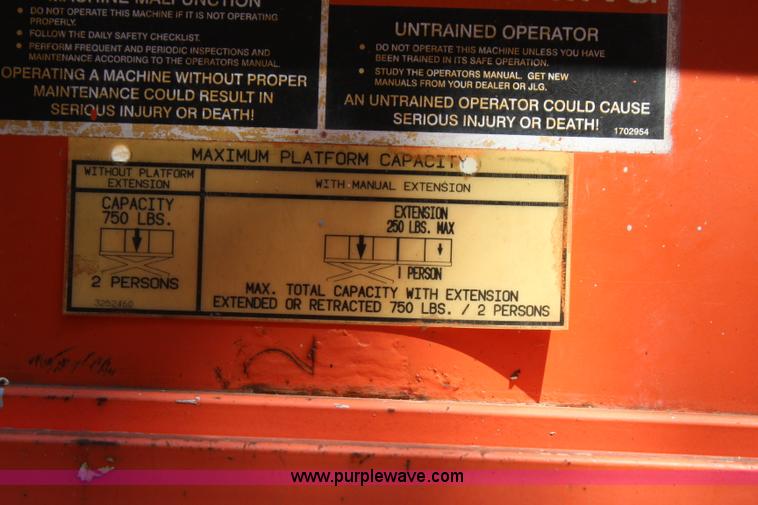 image for item I1522 1997 JLG 2033-5 electric scissor lift