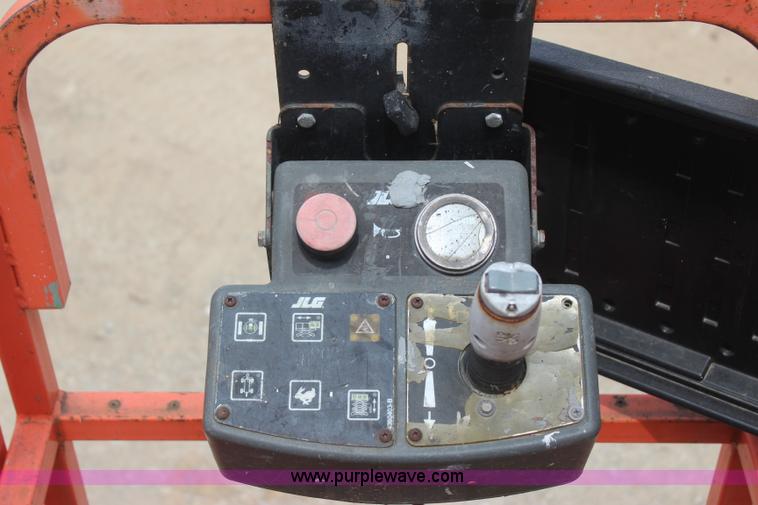 image for item I1522 1997 JLG 2033-5 electric scissor lift