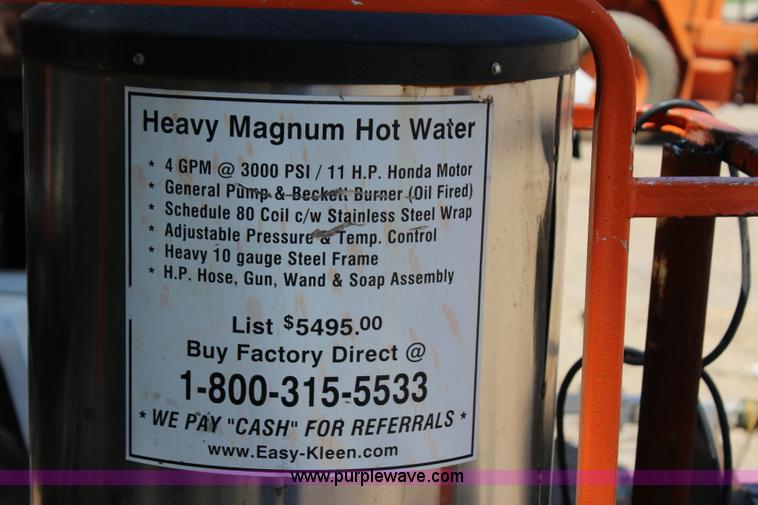image for item I1524 Easy Kleen 5Z03035g pressure washer and trailer